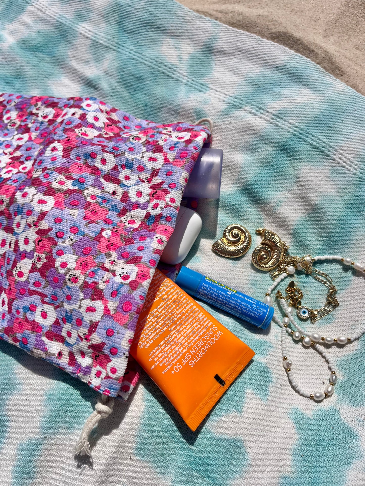 Beach Daisy Sunscreen Jewellery Bag